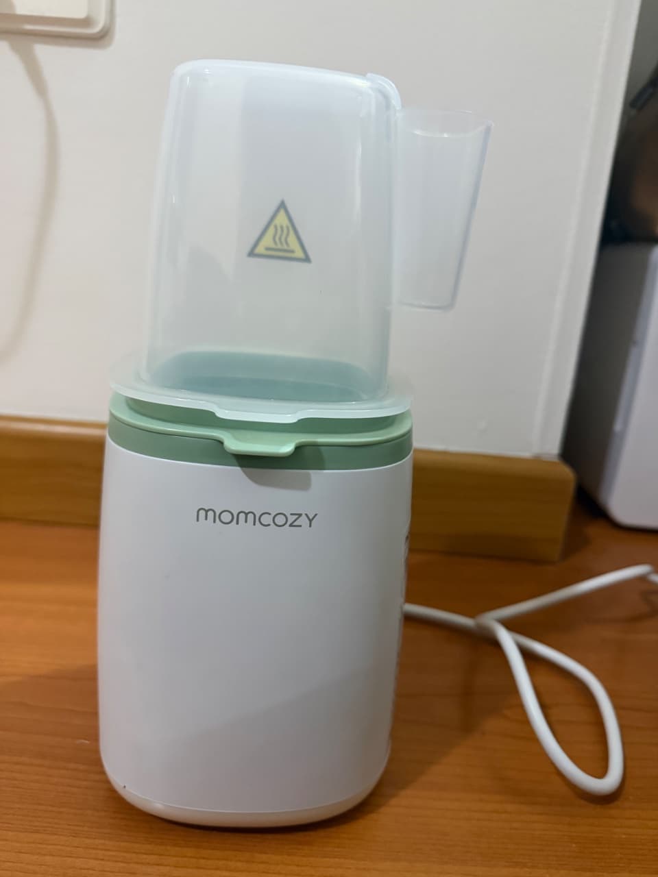 Calentador de Biberones Momcozy Blanco Verde