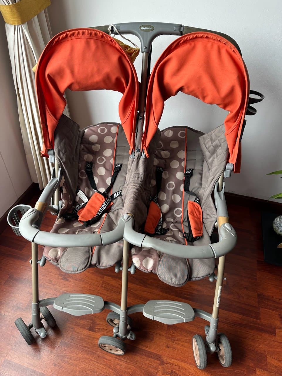 Coche Doble Masterkids Rojo - Buen Estado