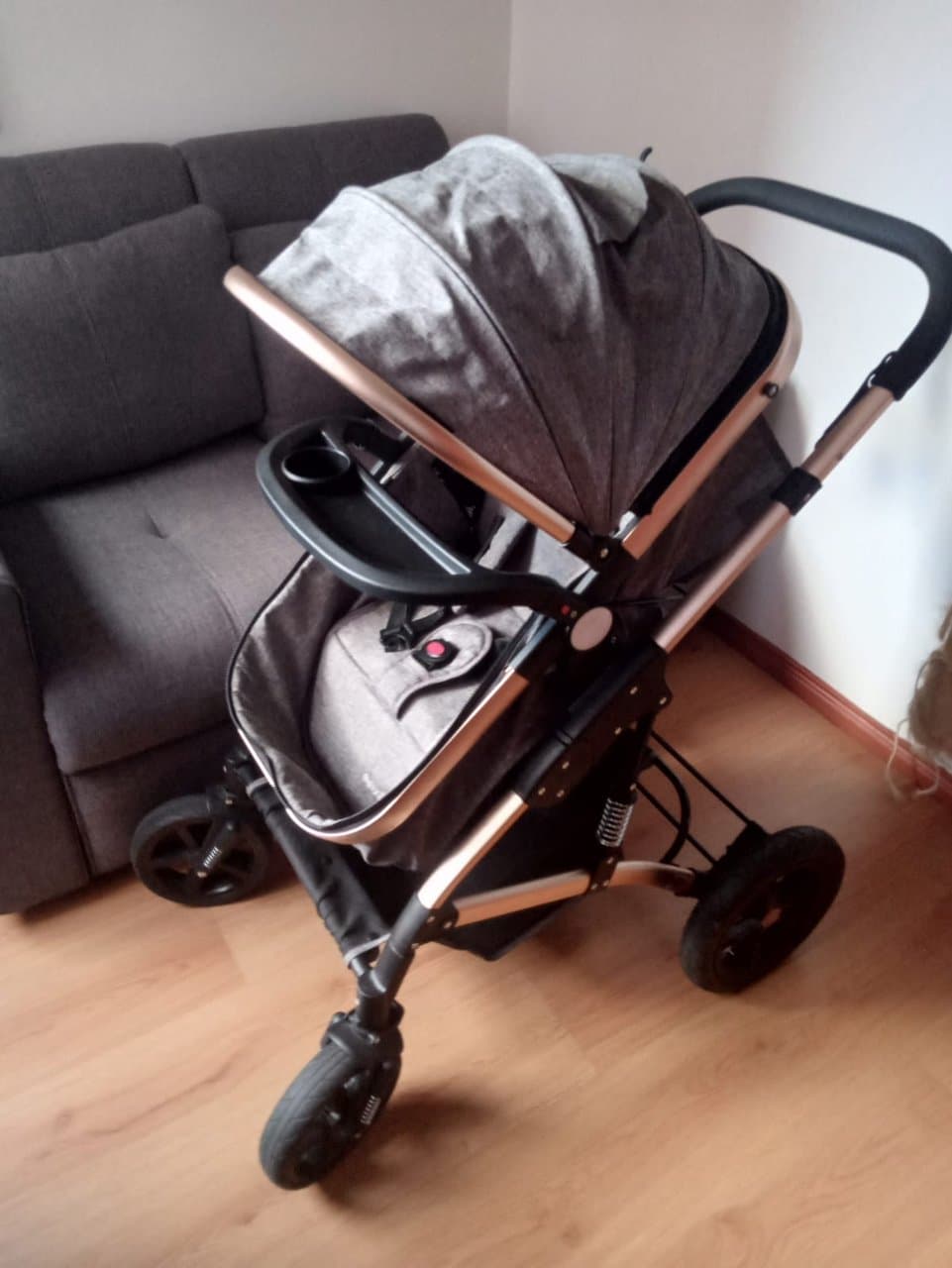Coche Maxi Baby Gris Carbón Reclinable